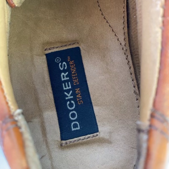 DOCKERS Men’s Leather Oil & Stain Resistant Shoes | 10 Wide - Picture 6 of 10